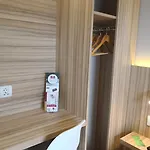 Bordeaux Sud 酒店 维勒纳沃-多农